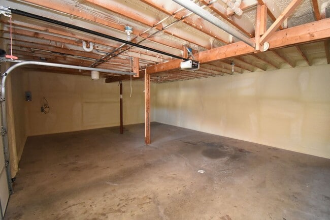 Photo - Jersey Shore - Two Bedroom with In-Unit Laundry! Unit Apt 4