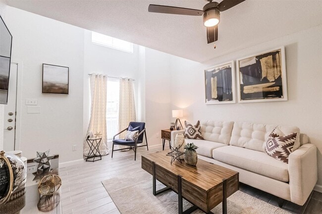 Building Photo - 8162 Richmond Ave. Unit 701 Rental