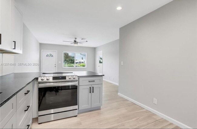 Photo - 2550 N Dixie Hwy Unit 2570