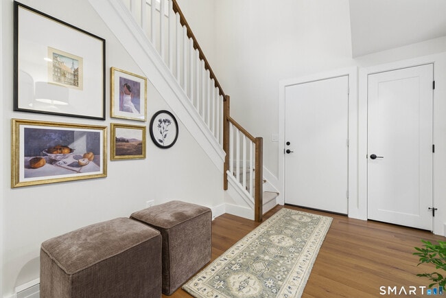 Photo - 60 Cinnamon Spring Unit 60