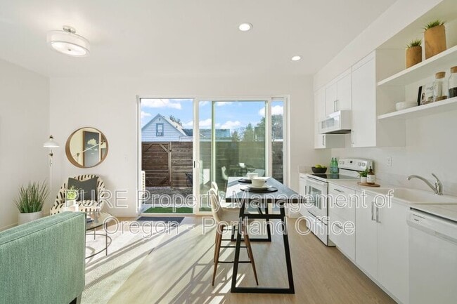 Photo - 731 SE 78th Ave