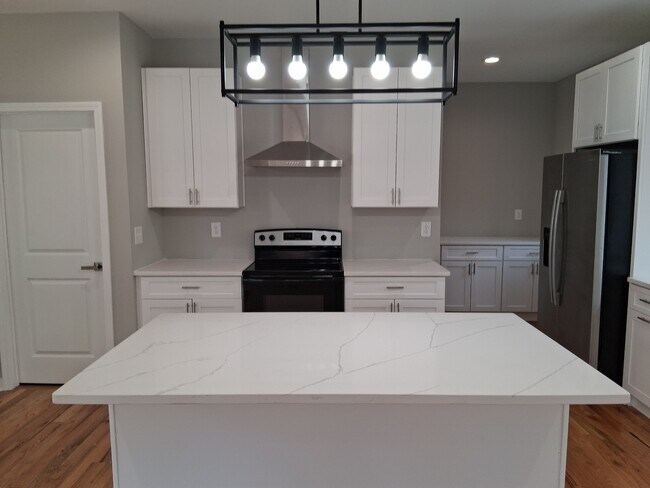 Photo - 3200 Tackett Rd