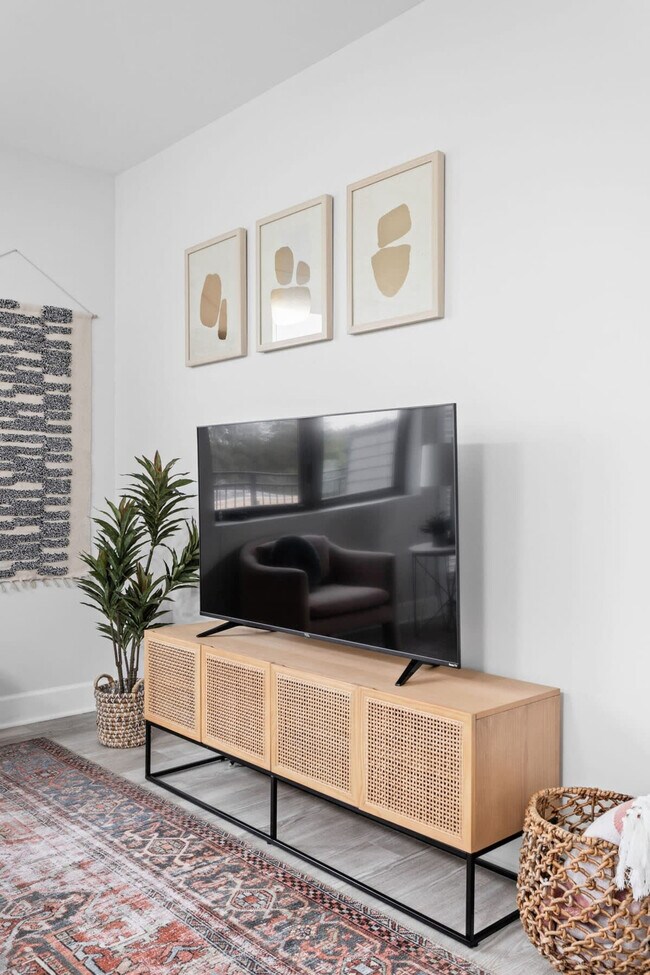 Photo - 5858 N College Ave Unidad ID1376598P