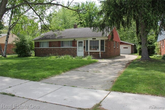 Photo - 28051 Stuart Ave