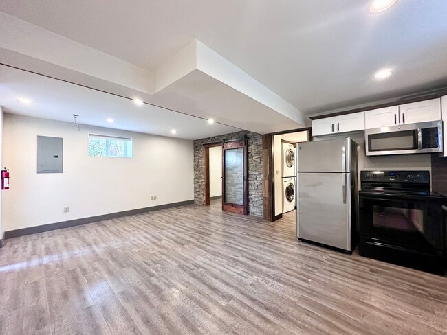 Photo - One Bedroom Apartment Located in a Quiet Two-Unit Home in North Portland!