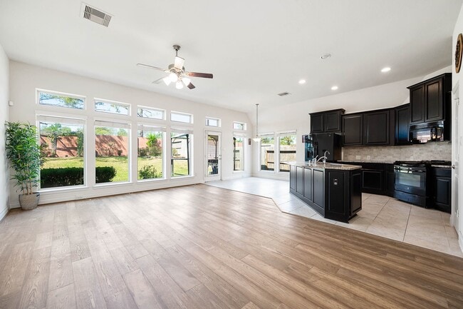 Building Photo - 2622 Mountain Sage Dr