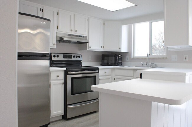 Photo - 245 Otis Ct Unit 245