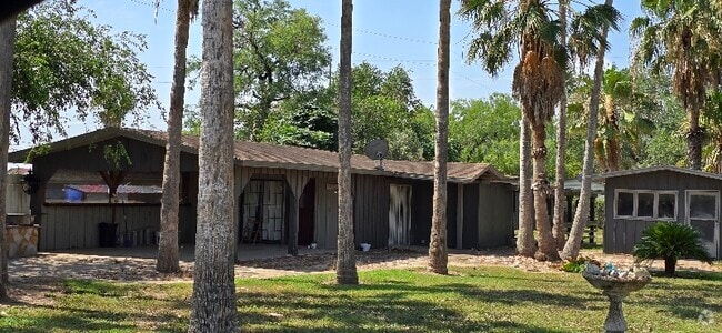 Building Photo - 1709 E Sioux Rd Rental