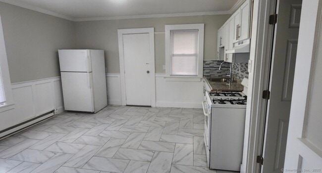 Photo - 1514 Pembroke St Unit 2R