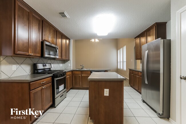 Photo - 3607 Primrose Trace Ln