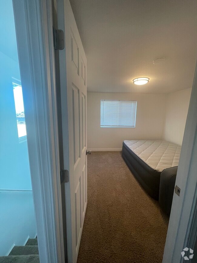 Building Photo - 21412 Arapahoe Trl Rental