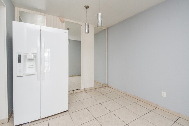 Building Photo - 9009 Richmond Ave. Unit 411 Rental