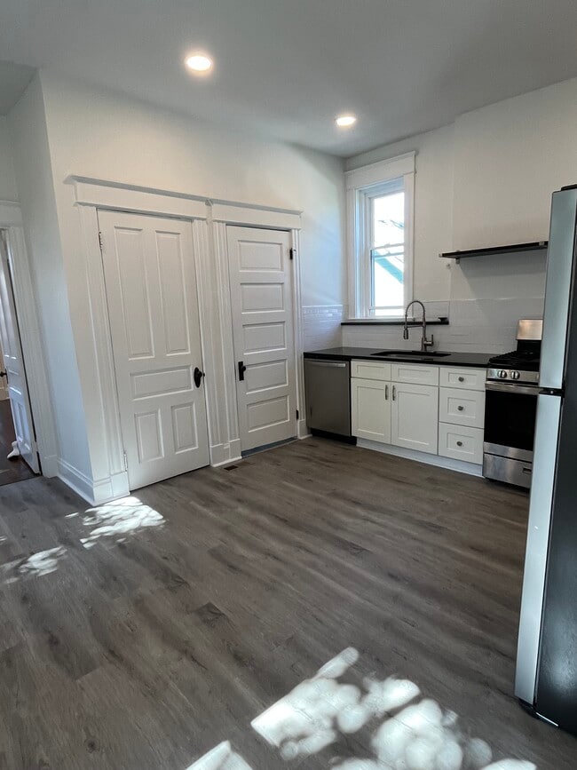 Photo - 3914 S Madison Ave Unit 2
