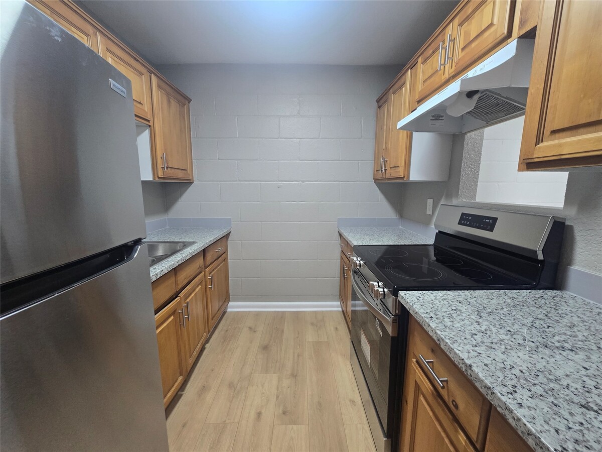 Photo - 4217 Sealy Ave Unit 10