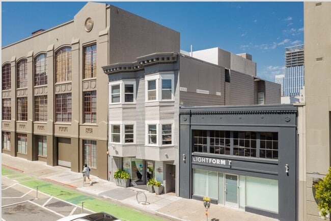 UrbaNests | 221 7th St Residences
