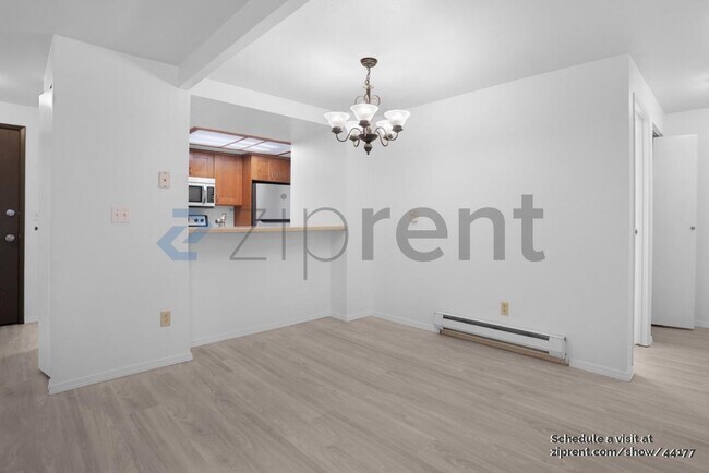 Photo - 14450 NE 31st St