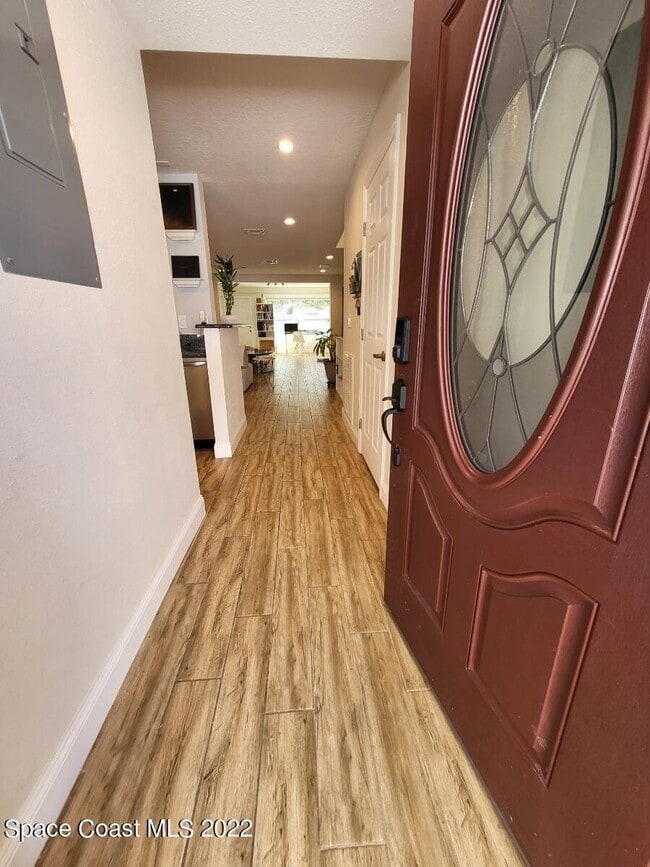 Photo - 335 Paradise Blvd