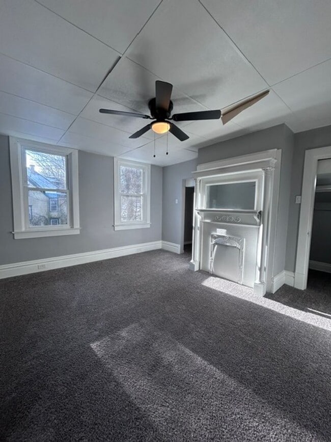 Photo - wat195 Unit 2