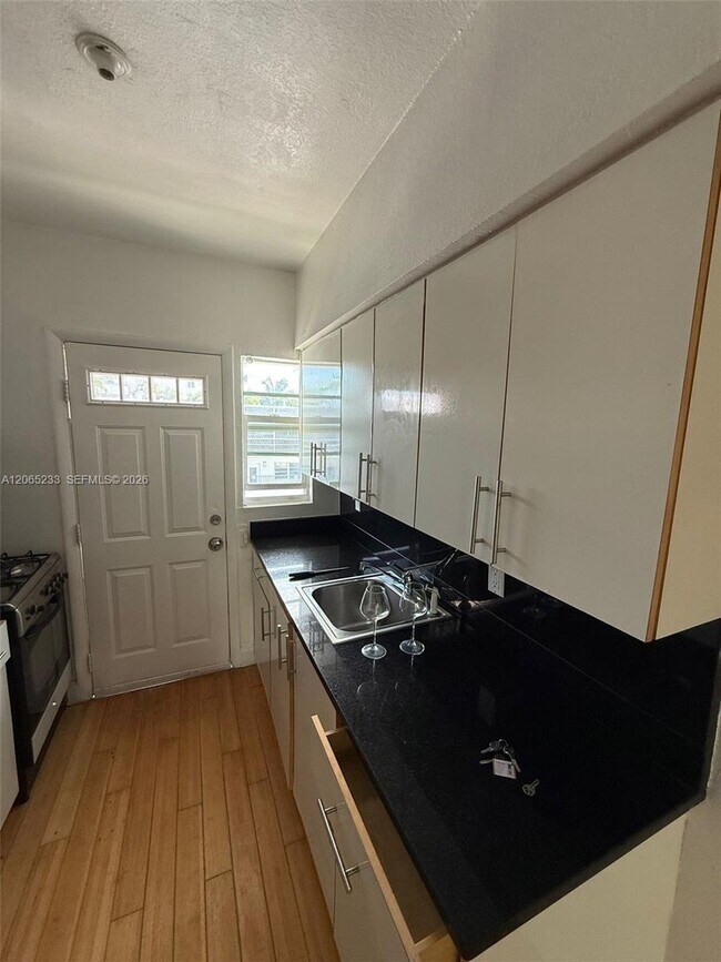 8080 Tatum Waterway Dr Unit 21