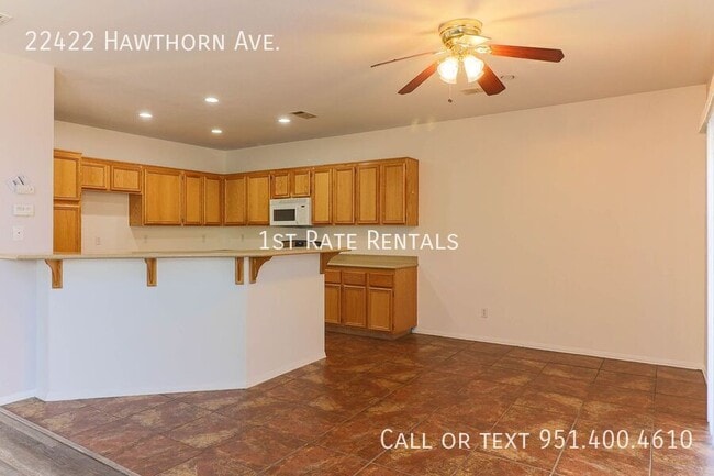 Photo - 22422 Hawthorn Ave