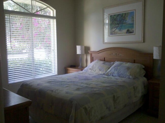 Photo - 823 104th Ave N