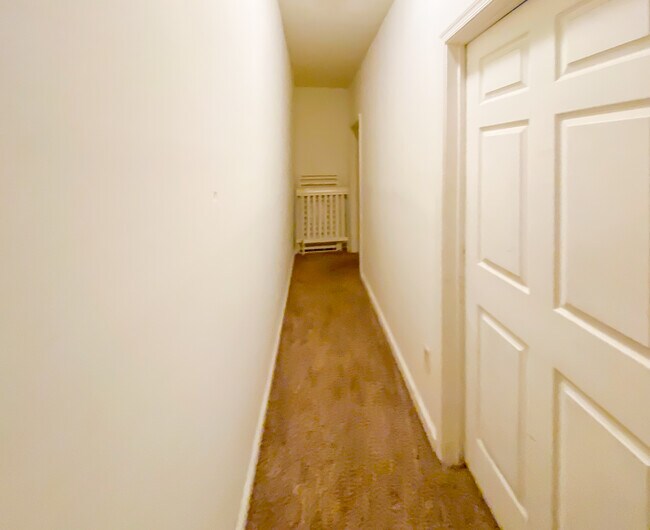 Photo - 608 Halifax St