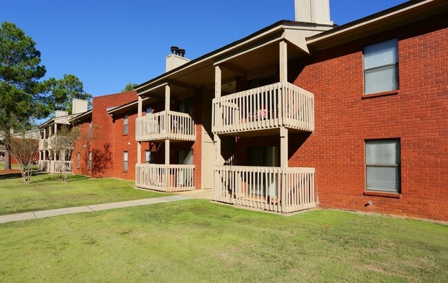 2800 McFarland