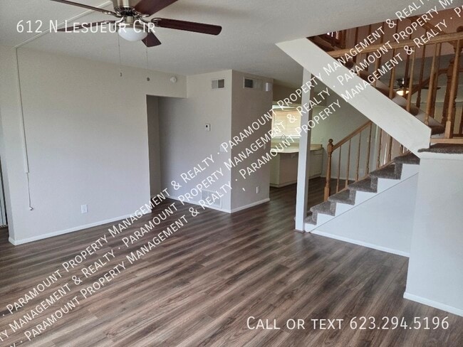 Photo - 612 N Lesueur Cir