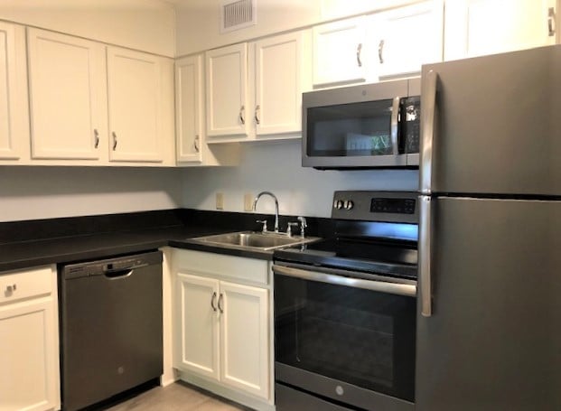 Photo - 2200 S Louisiana St Unidad 202