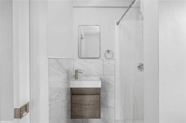 Photo - 66 Jefferson Ave Unit 1F