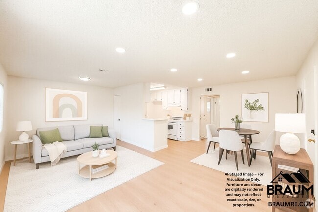 Building Photo - 14801 Delano St Rental