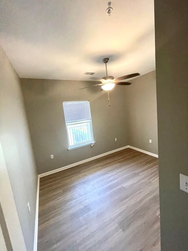 Photo - **Summer Leasing Promotion at Turtle Creek** Unit 2-109