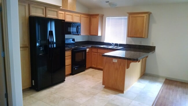 Photo - 2060 Northwest Arroyo Ridge Avenue