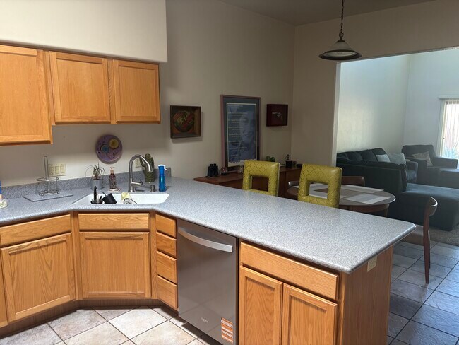 Photo - 8156 N Peppersauce Dr