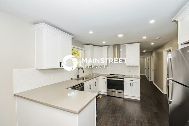 Photo - 4 Bedroom Pet-Friendly Home in MADISON, TN with Main Street Renewal