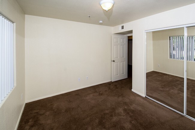 1 Bedroom Bedroom