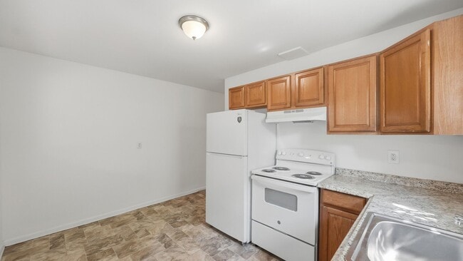 Photo - Great 2 bedroom close to UTC!