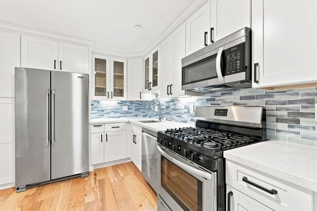 Building Photo - 49 Showers Dr Unit A142