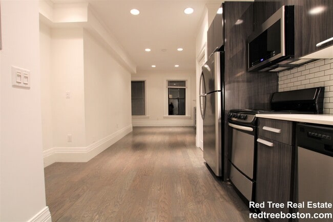 Photo - 270 Newbury St Unit 6