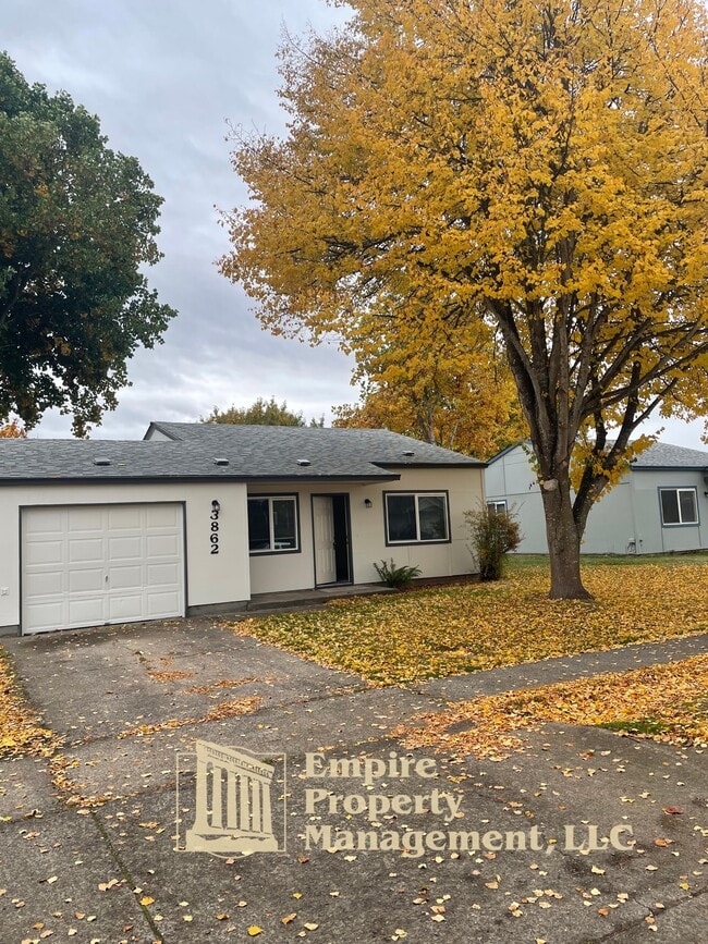 Photo - 3862 Pattison St