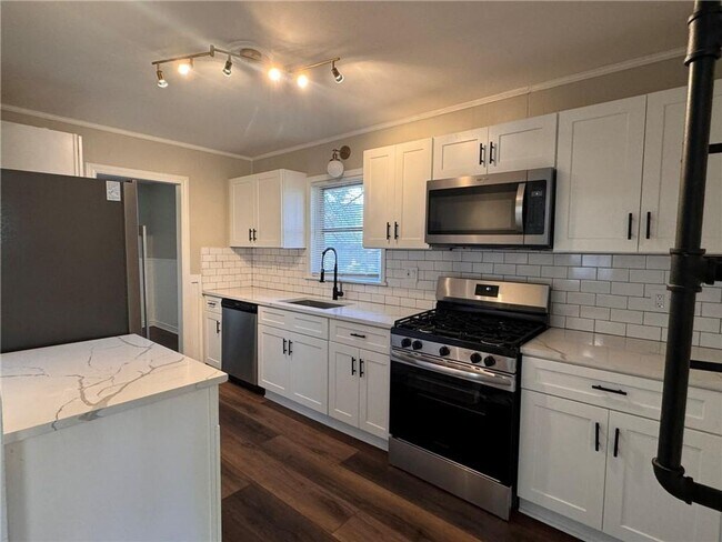 Photo - Kennesaw 3/1