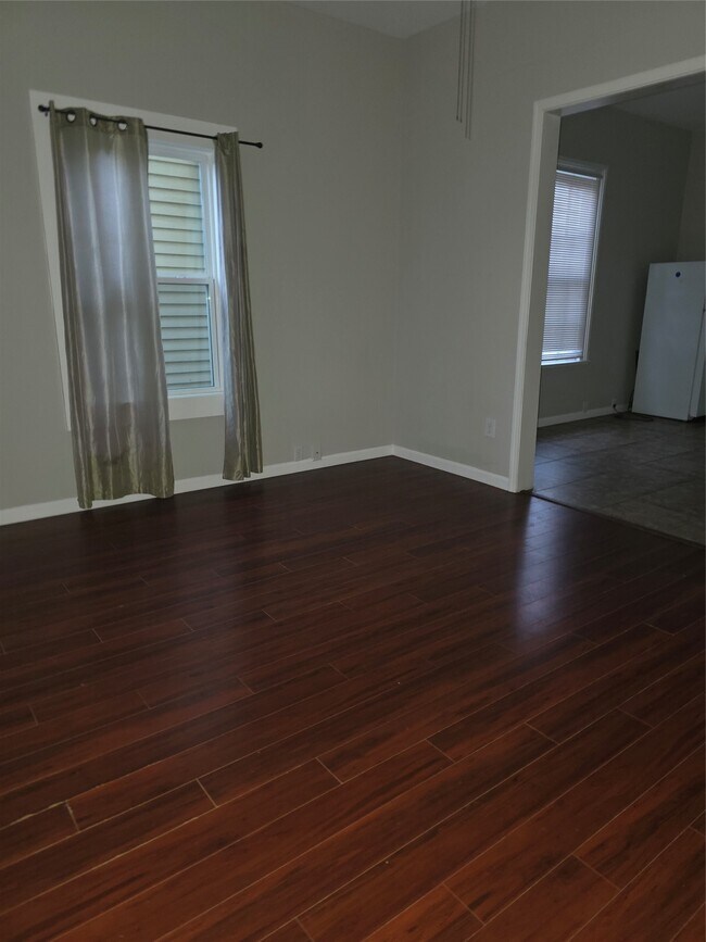 Photo - 1614 Market St