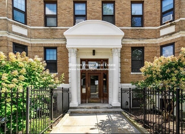 Photo - 60 Queensberry St Unit 4