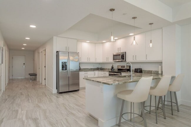 Photo - 415 Island Way Unit 402