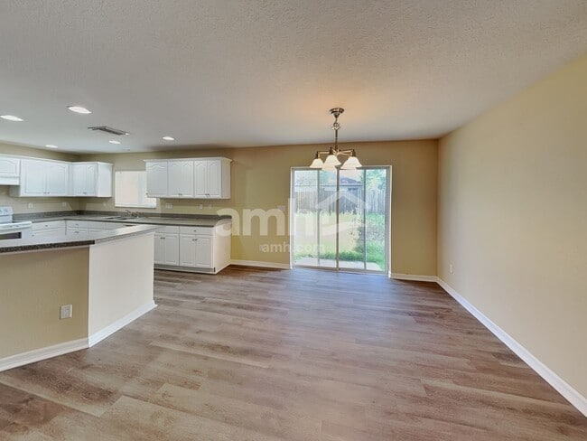 Photo - 6337 Magnolia Trails Ln