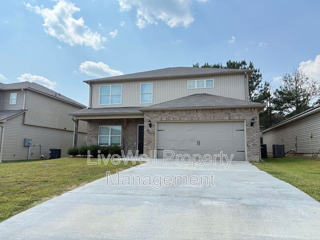 Building Photo - 380 Americana Dr