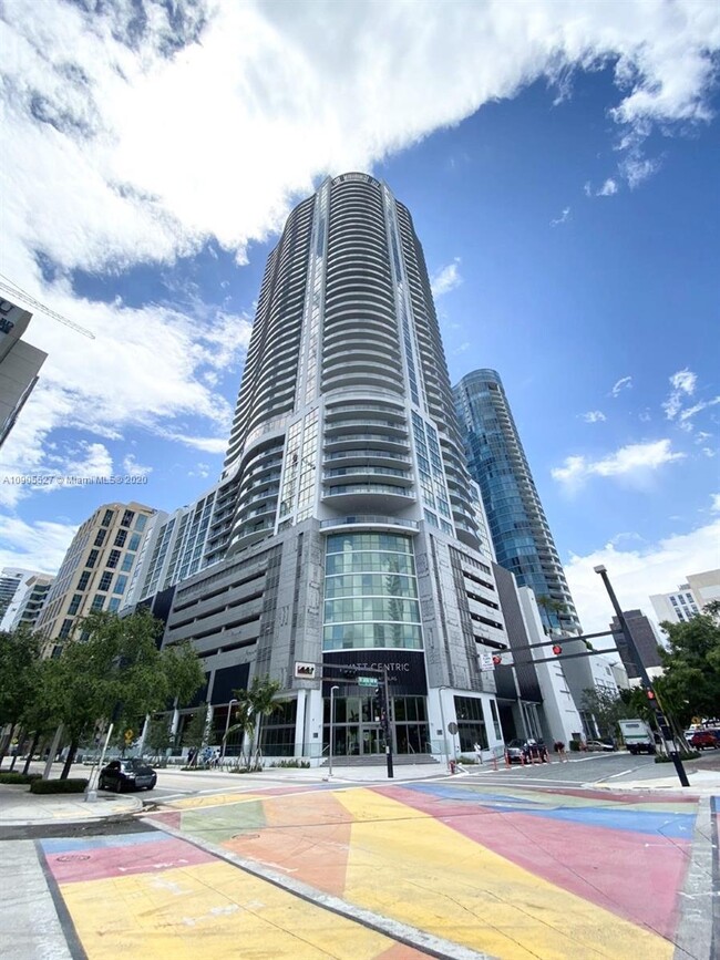 Photo - 100 E Las Olas Blvd Condominio Unidad #1802