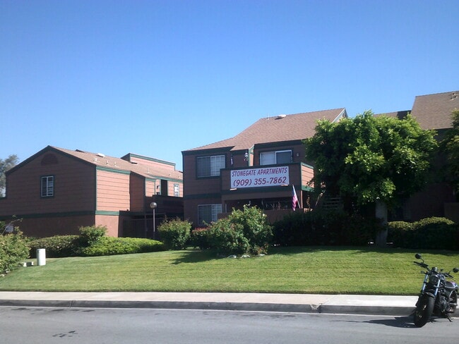 Stonegate apts - Stonegate
