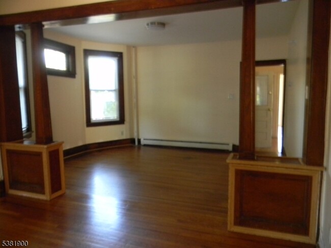 Photo - 18 Williamson Ave