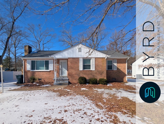 Building Photo - 1036 Kingsway Rd